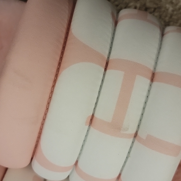 Ugg pink slipper - Picture 6 of 7